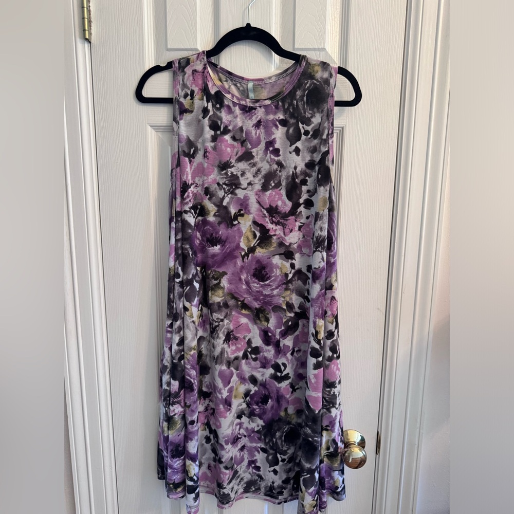 Dress with pockets